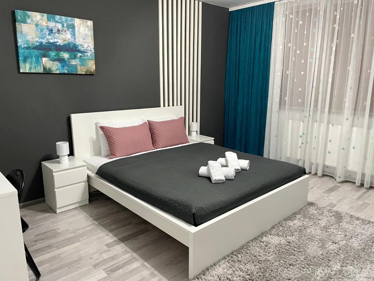 Royal Apartment Braşov Exterior foto