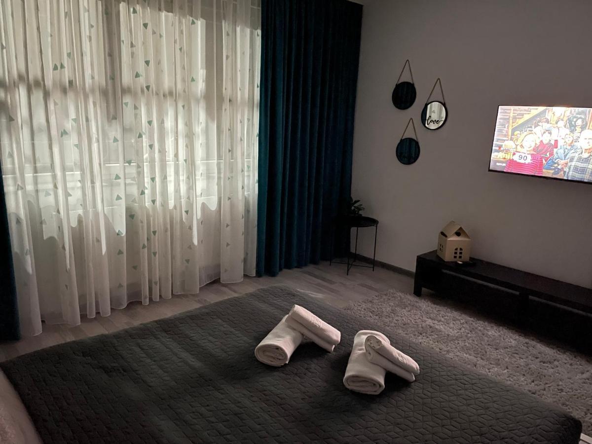 Royal Apartment Braşov Exterior foto